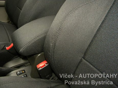 AUTOPOTAHY Nissan X-Trail, predné sedadlá, detail na lakťovú opierku, RS design collection, ORIGINAL PRODUCT MAD AUTOPOTAHY Nissan X-Trail, predné sedadlá, detail na lakťovú opierku, RS design collection, ORIGINAL PRODUCT MAD
