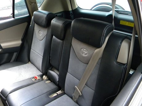 AUTOPOTAHY Toyota RAW 4 zadné operadlá  ORIGINAL PRODUCT MAD AUTOPOTAHY Toyota RAW 4 zadné operadlá  ORIGINAL PRODUCT MAD