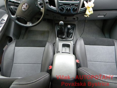 AUTOPOTAHY Toyota Hillux , interiér po zvýšení vnútornej výbavy, z látky do kože s Alcantarou + logo , ORIGINAL PRODUCT MAD AUTOPOTAHY Toyota Hillux , interiér po zvýšení vnútornej výbavy, z látky do kože s Alcantarou + logo , ORIGINAL PRODUCT MAD