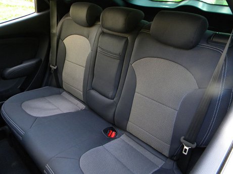 AUTOPOTAHY Hyundai IX 35 Zadné sedadlá  ORIGINAL PRODUCT MAD AUTOPOTAHY Hyundai IX 35 Zadné sedadlá  ORIGINAL PRODUCT MAD