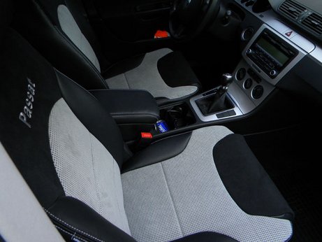 AUTOPOTAHY VW Passat combi 2007   predné sedadlá s nápisom ALCANTARA ORIGINAL PRODUCT MAD AUTOPOTAHY VW Passat combi 2007   predné sedadlá s nápisom ALCANTARA ORIGINAL PRODUCT MAD