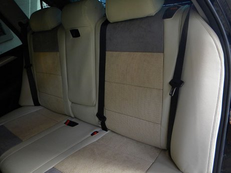 AUTOPOTAHY BMW X5  2009 zadne sedadla s Lakťovou opierkou  ORIGINAL PRODUCT MAD AUTOPOTAHY BMW X5  2009 zadne sedadla s Lakťovou opierkou  ORIGINAL PRODUCT MAD