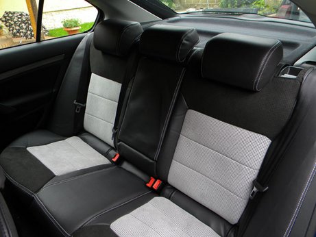 AUTOPOTAHY Škoda Octavia 2 generacie , Alcantara ILL Silver  zadne sedadlá  ORIGINAL PRODUCT MAD AUTOPOTAHY Škoda Octavia 2 generacie , Alcantara ILL Silver  zadne sedadlá  ORIGINAL PRODUCT MAD