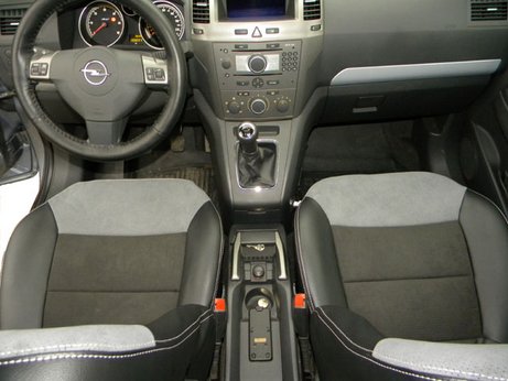 AUTOPOTAHY Opel Zafira, predné sedadlá s Logom, Alcantara, ORIGINAL PRODUCT MAD AUTOPOTAHY Opel Zafira, predné sedadlá s Logom, Alcantara, ORIGINAL PRODUCT MAD