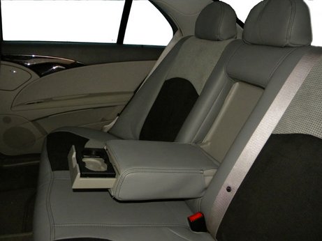 AUTOPOTAHY Mercedes Benz E 220    2007  zadné sedadlá s lakťovou opierkou  ALCANARA ORIGINAL PRODUCT MAD AUTOPOTAHY Mercedes Benz E 220    2007  zadné sedadlá s lakťovou opierkou  ALCANARA ORIGINAL PRODUCT MAD