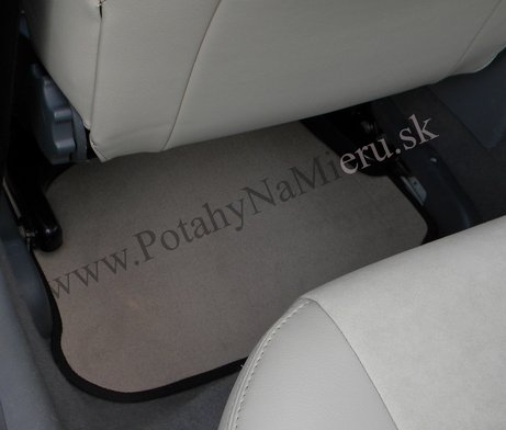 Škoda Octavia 1.generácie zadný vodičov autokoberec