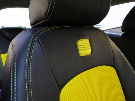 AUTOPOTAHY Seat Ibiza  2008  predné sedadlo  ORIGINAL PRODUCT MAD AUTOPOTAHY Seat Ibiza  2008  predné sedadlo  ORIGINAL PRODUCT MAD