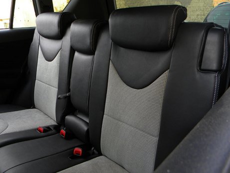 AUTOPOTAHY Toyota Rav 4  2008  zadné sedadlá ALCANTARA   ORIGINAL PRODUCT MAD AUTOPOTAHY Toyota Rav 4  2008  zadné sedadlá ALCANTARA   ORIGINAL PRODUCT MAD